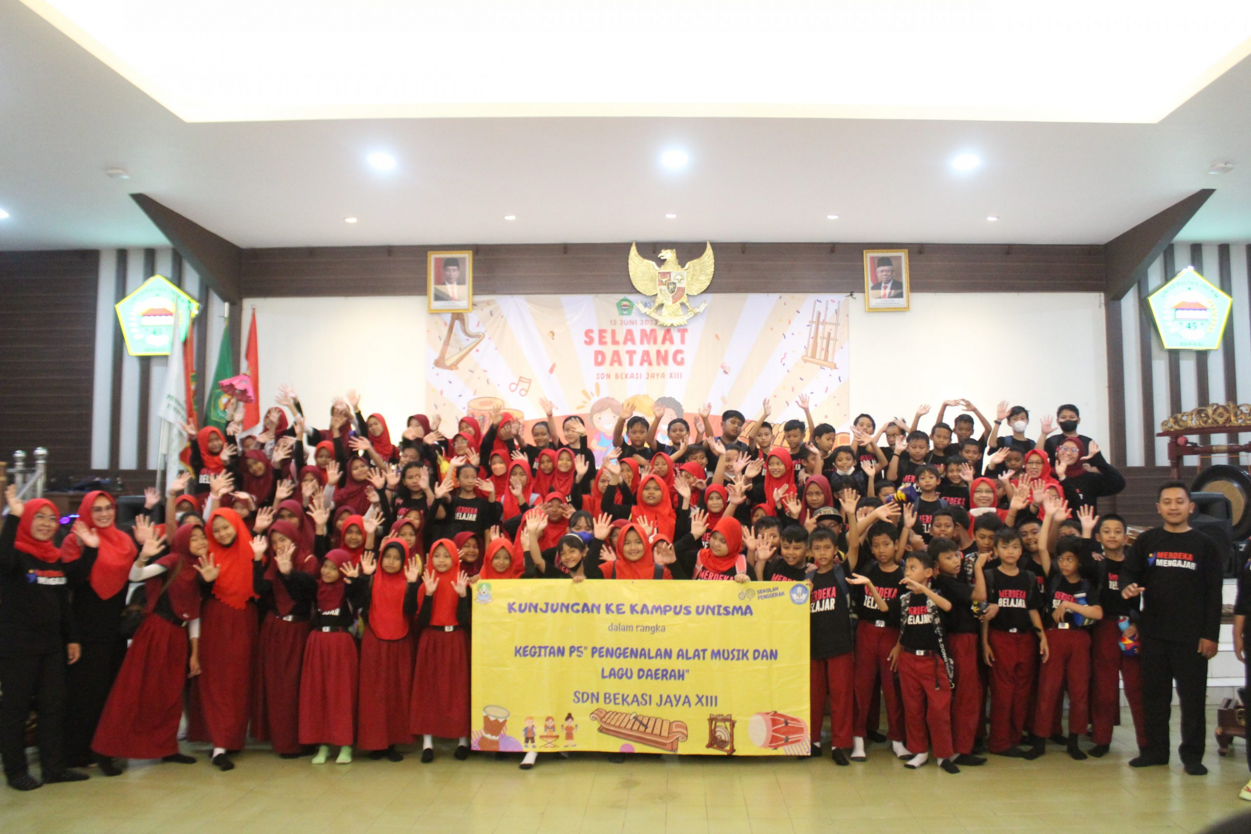 Tingkatkan Apresiasi Seni dan Pendidikan Musik: Mahasiswa PGSD UNISMA Bekasi Gelar Acara Perkenalan Alat Musik bagi para Siswa SD