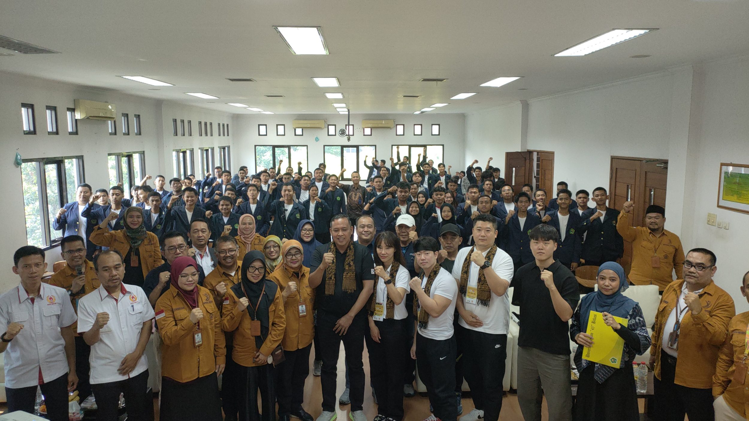 PJKR UNISMA Bekasi dan KONI Kota Bekasi Gelar International Stadium General Bersama 3 Coach Seongnam City Sport Council (Korsel) untuk Tingkatkan Prestasi Mahasiswa di Kancah Global